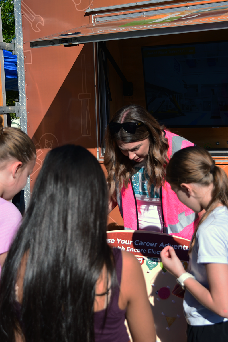 Plinko game at Transportation & Construction GIRL